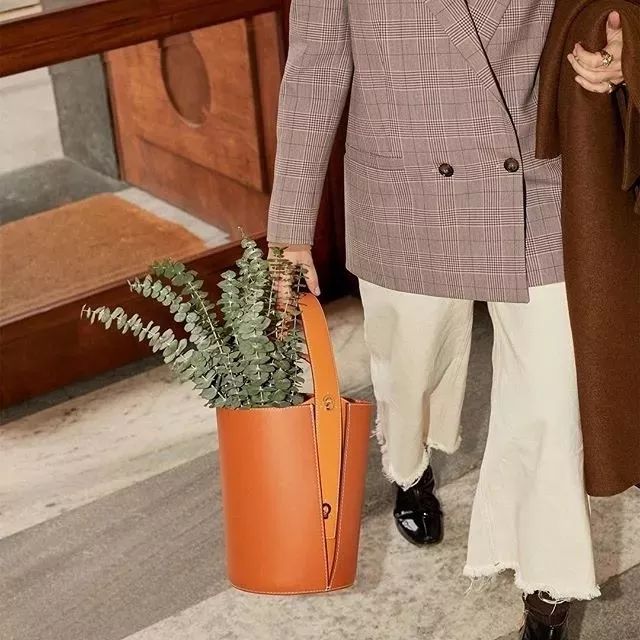 英国平价小众包,去国外必买的几款小众包