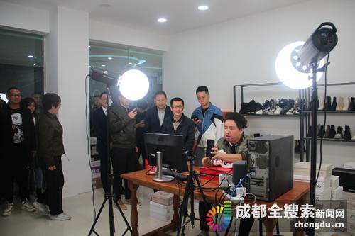 鎴愰兘闉嬩笟鎬庝箞鏍蜂簡,鍥涘窛闉嬩笟鐜扮姸