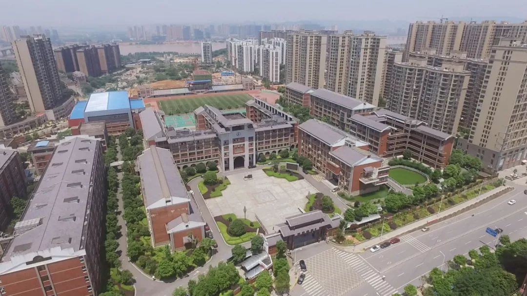 明德中学校园,明德学校美食