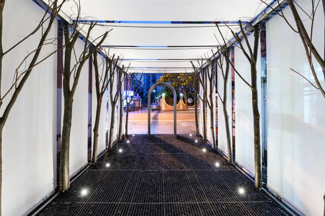 30岁入选福布斯的设计怪咖，竟把“按摩房”做成了冥想佛堂