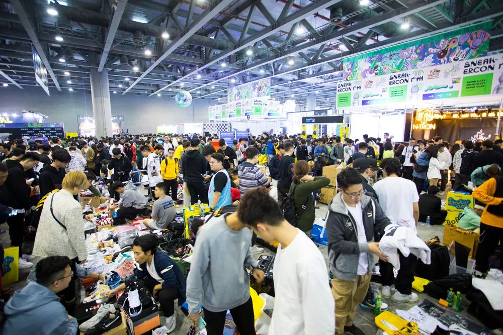 去了这个万人鞋展，才知道国内竟然有这么多「没见过的天价鞋」