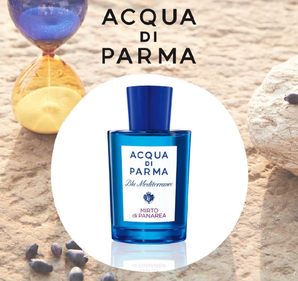 易烊千玺阿玛尼晚宴和别人聊天,易烊千玺阿玛尼晚宴打招呼