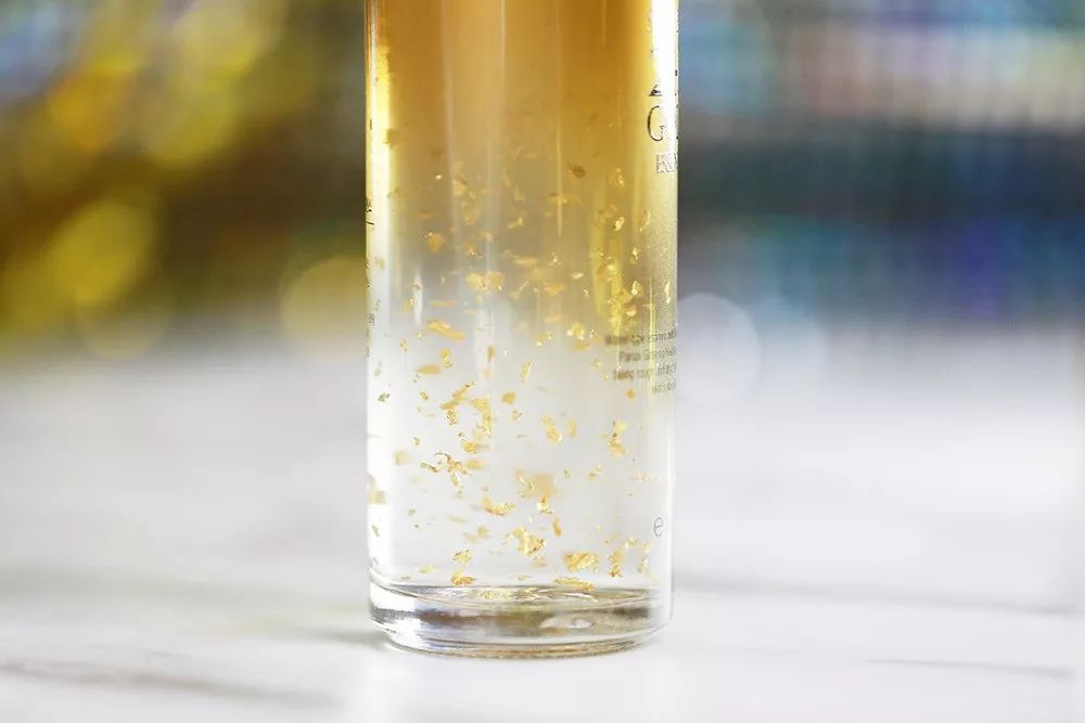 聊时尚|年末想要气场全开，你需要这些点“金”之笔