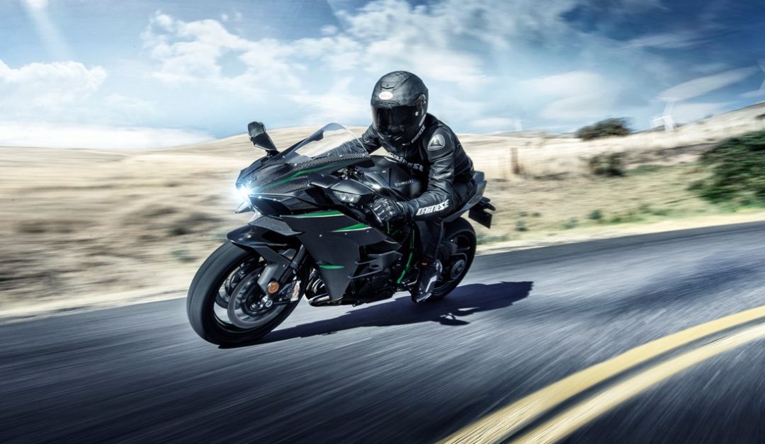 最新川崎zx10r评测,川崎zx-10r2021款摩旅