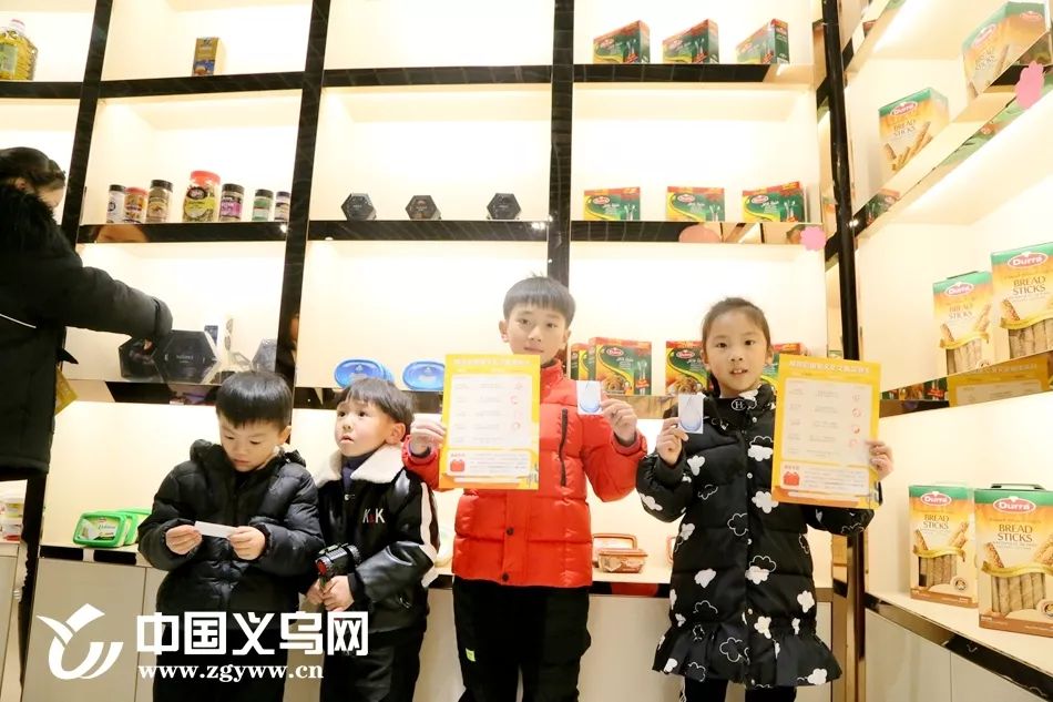 300多位义乌人去了一趟“阿拉伯”，还有些人对着神灯许愿成功