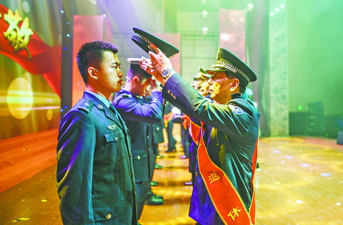 2006年厦门十佳民警,十大我最喜爱的人民警察