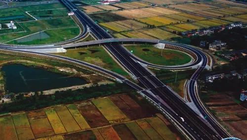 2000年转眼已是二十年前的事了,2000年已经是20年前了