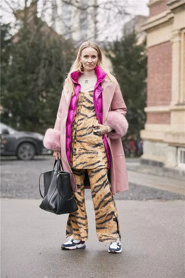 羽绒服被暖不暖和,羽绒马甲为什么遭嫌弃