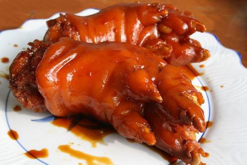 买猪蹄是前蹄好还是后蹄好,猪蹄是买前蹄好还是后蹄好