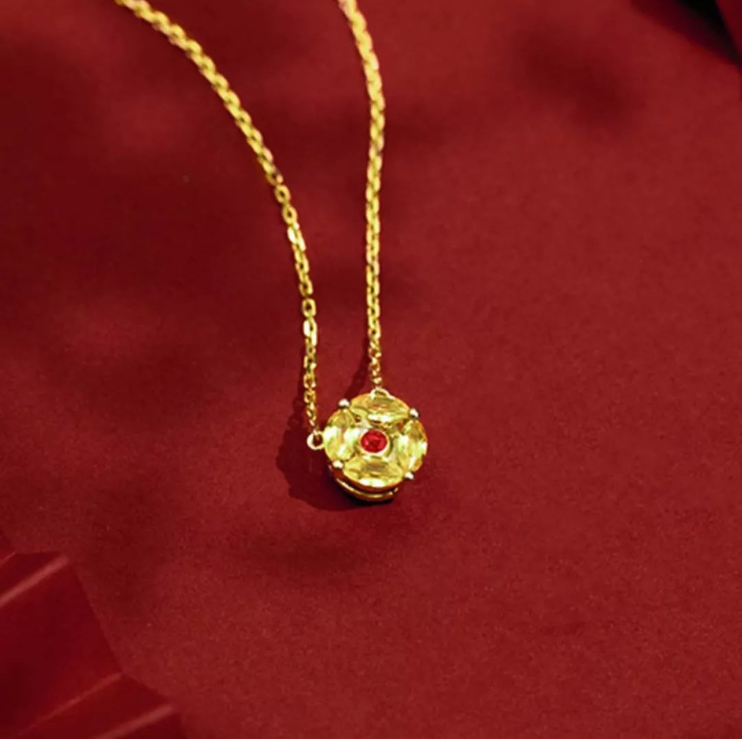 别怕过年回家人生拷问，戴这些大家只想和你合照发圈