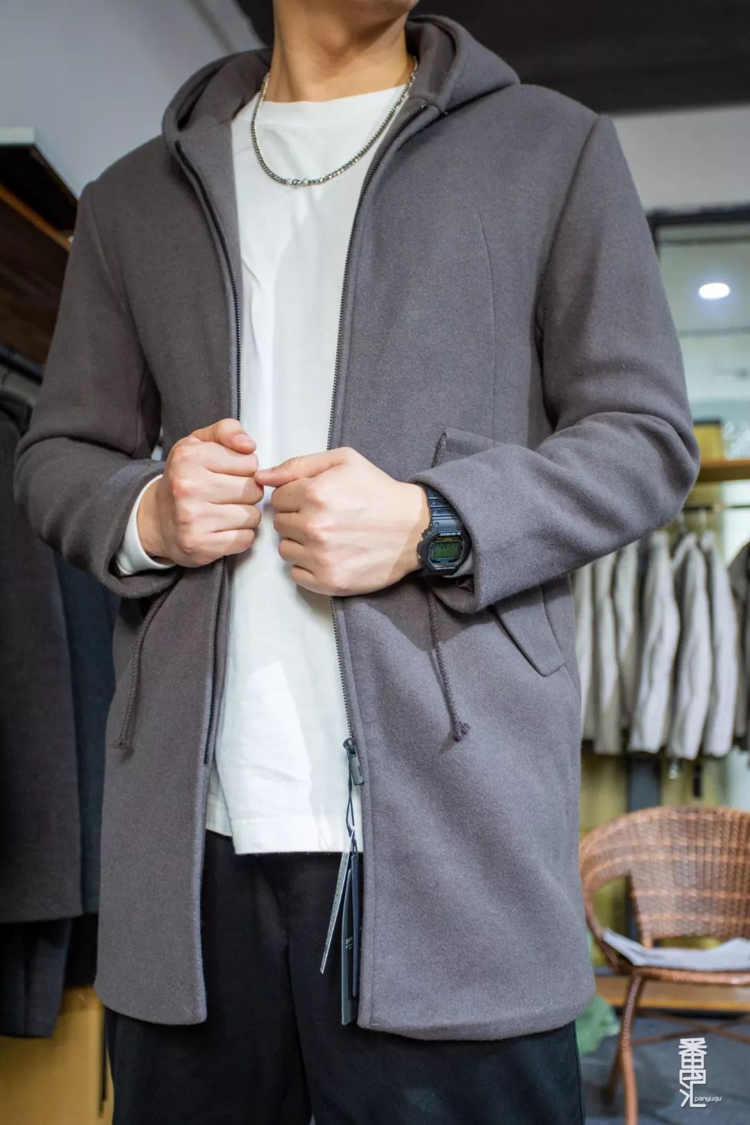 南村工厂特卖店,广州番禺南村特卖场服装