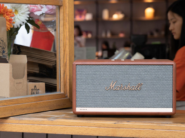 想买个智能音箱推荐一下,我们应该要买什么智能音箱