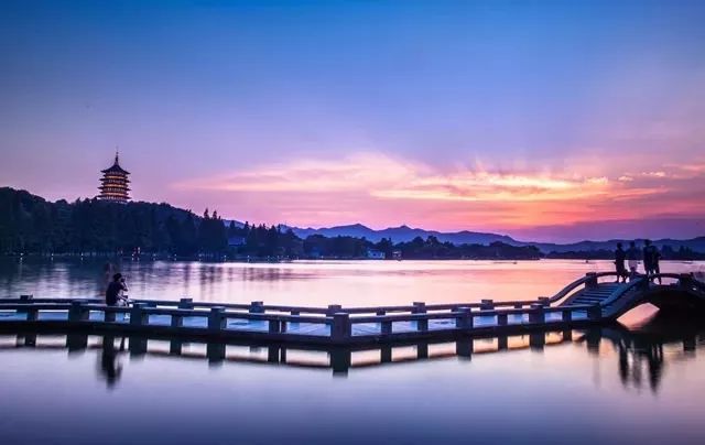 ¥499/2晚--春节不加价！游西湖赏雪踏梅！住洲际旗下高品质酒店，包双人自助早餐