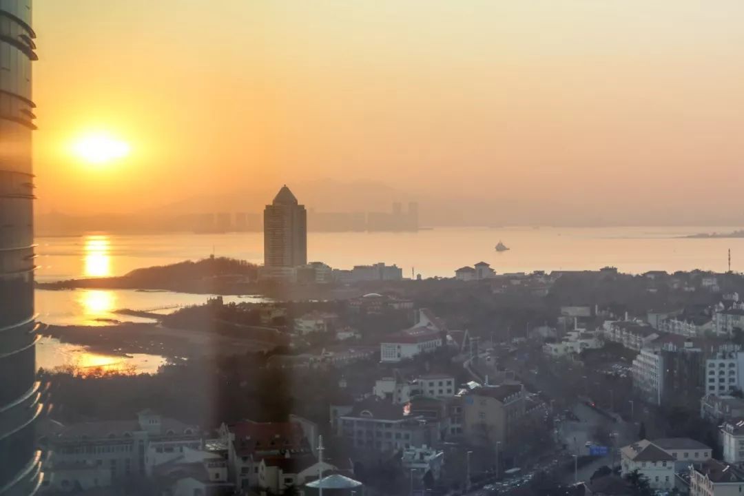 青岛无边泳池温泉度假,一线海景可以泡温泉