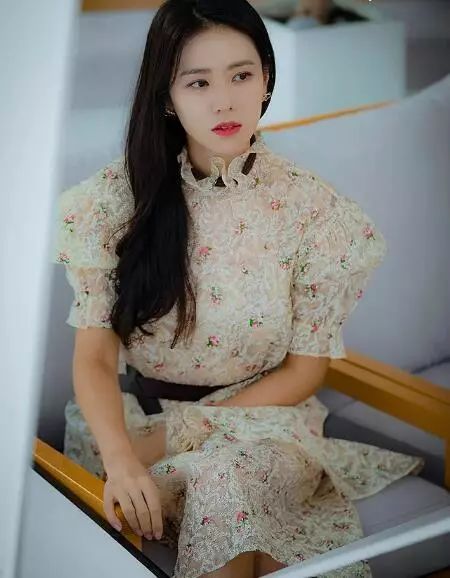 孙艺珍电视剧同款,孙艺珍电视剧穿搭