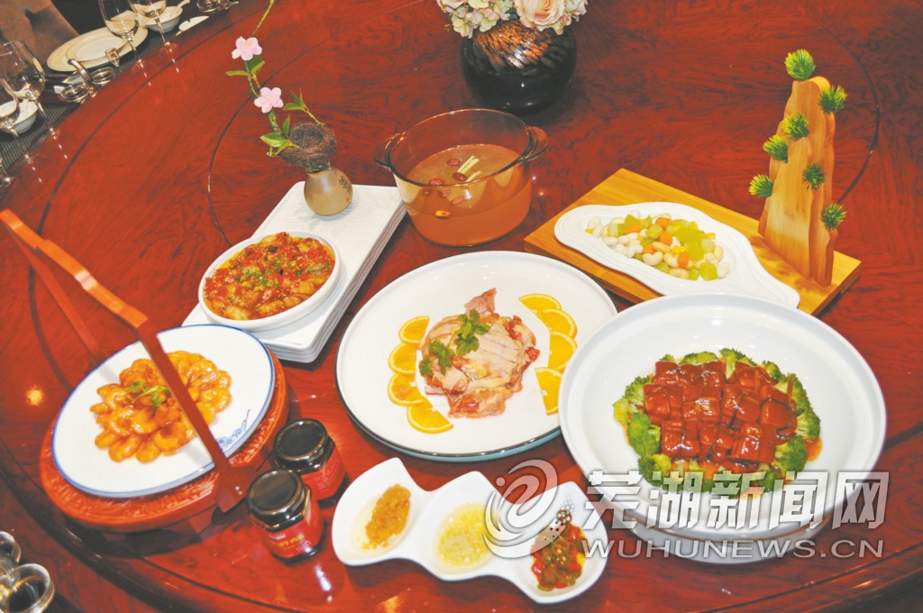 爱心年夜饭巨无霸,爱心大餐的视频