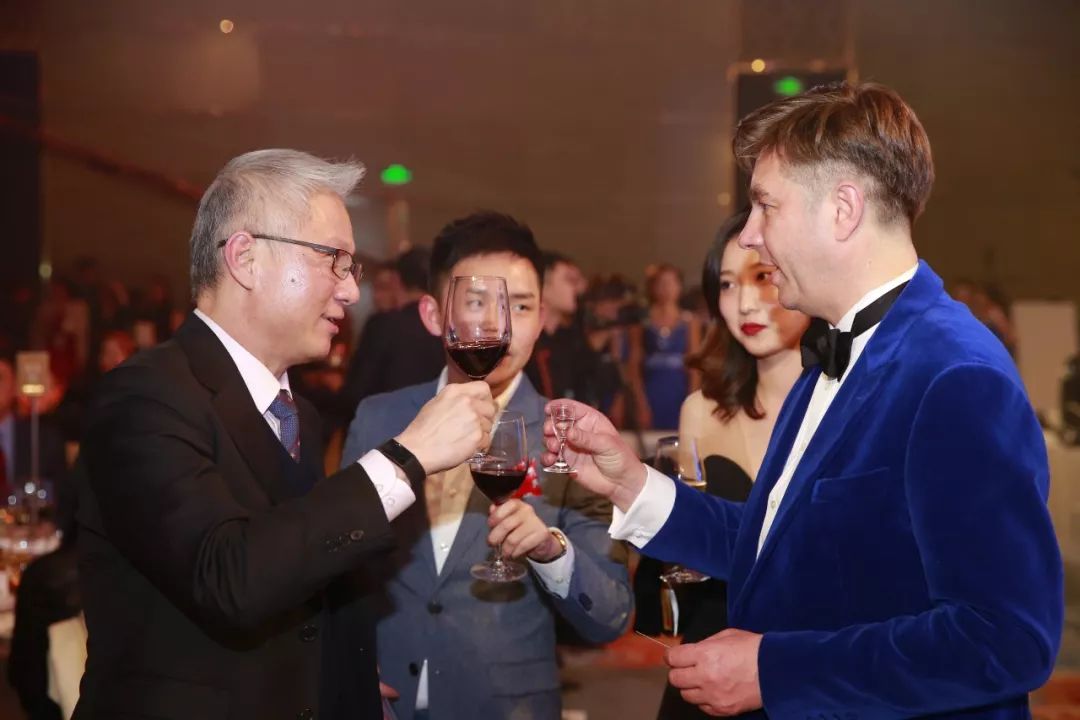 此夜格外耀眼|2020第十六届胡润至尚优品颁奖盛典花絮