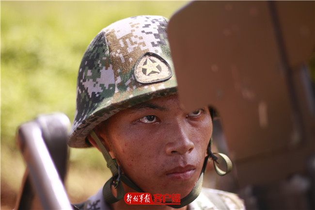 兵哥哥版“私人订制”表情包强势来袭！快收藏