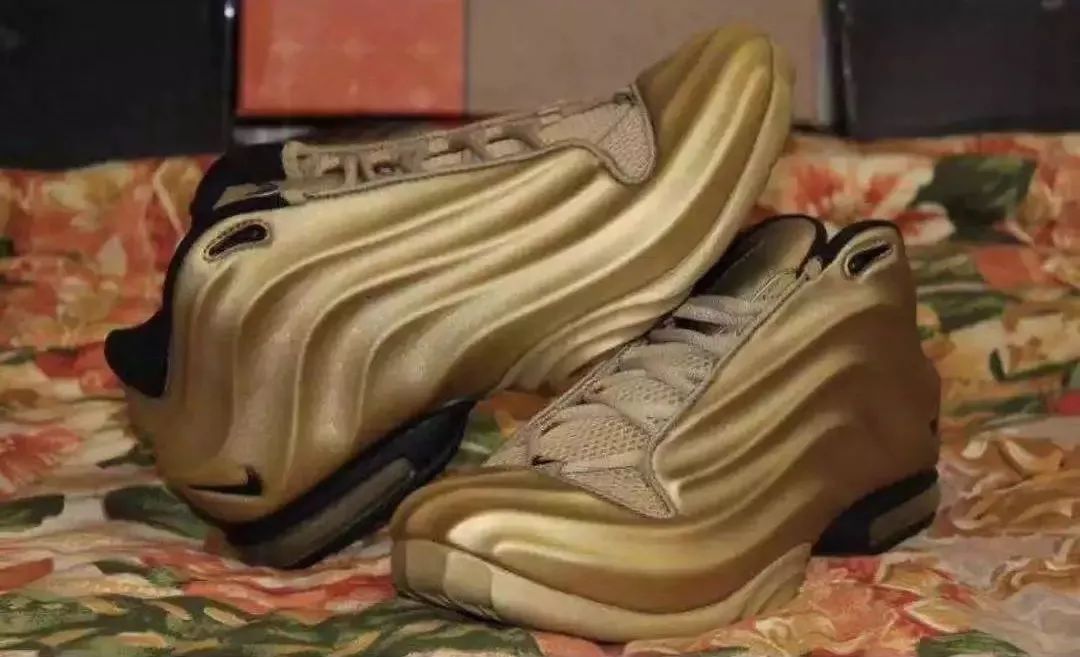 从东京到利物浦，他们寻找的不只是一件02年的yohji