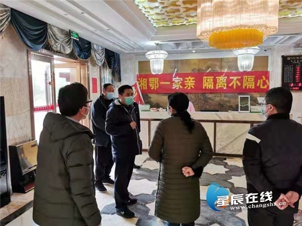 防疫冠状病毒绘黑白画报,抗疫感动瞬间画报