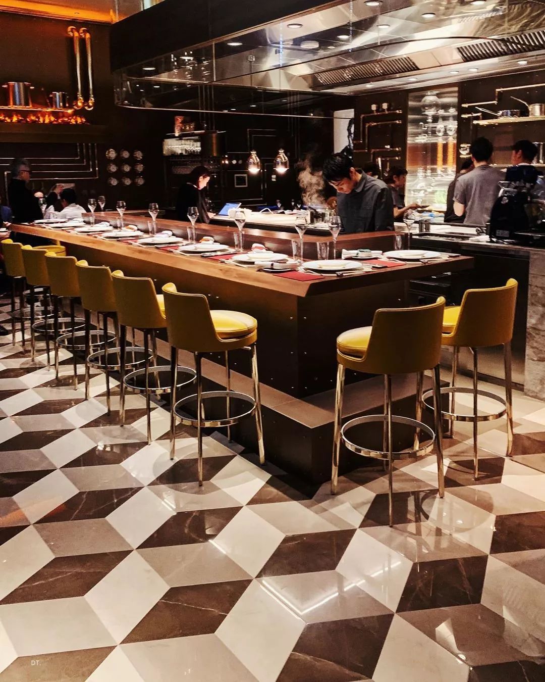 lv亚洲旗舰店成都开业,lv大阪限定