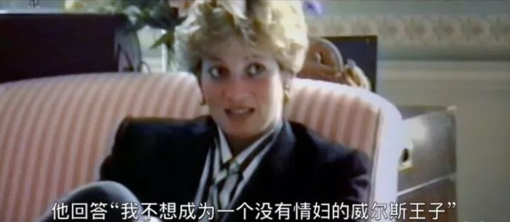 肩胛骨平平的怎么美起来,开肩美背改善翼状肩胛