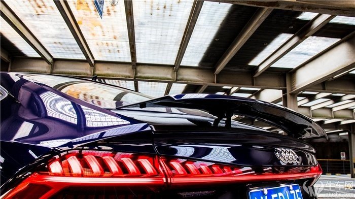 驾控体验与外观背道而驰?简析奥迪A7