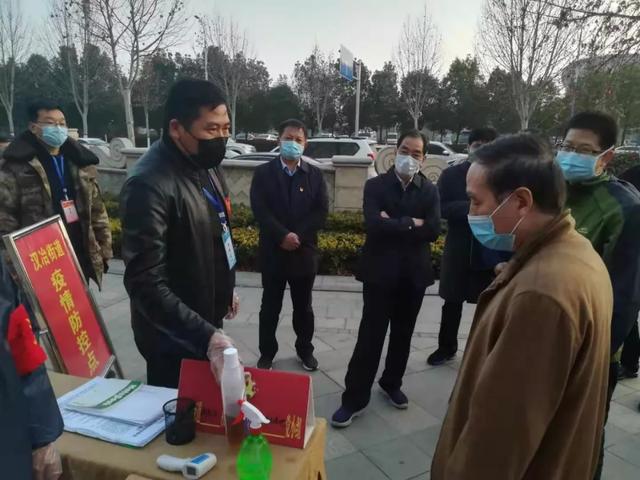 众志成城坚决打赢疫情防控工作,众志成城防控疫情严防输入