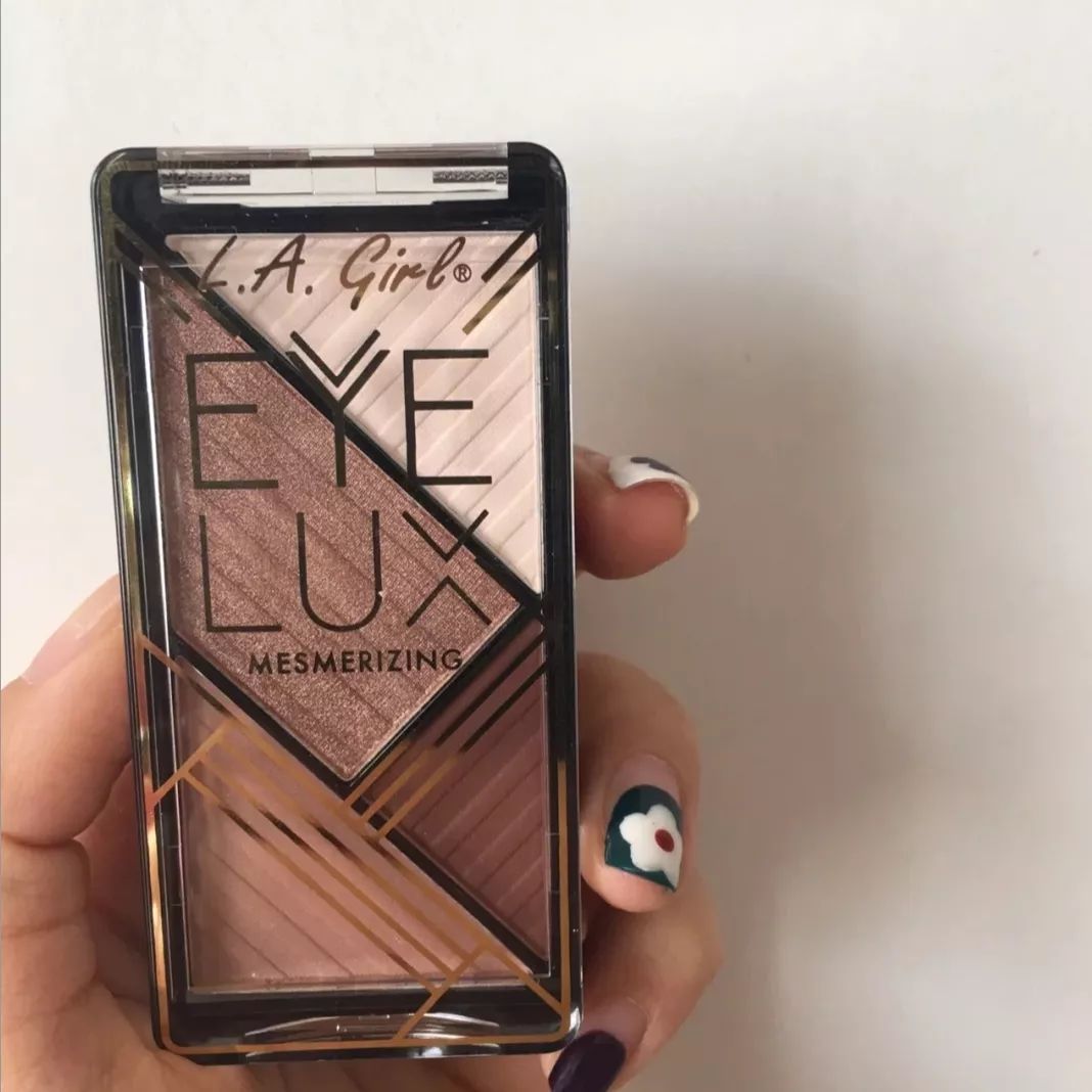 适合混油皮肤的全套大牌彩妆,必买的几款彩妆