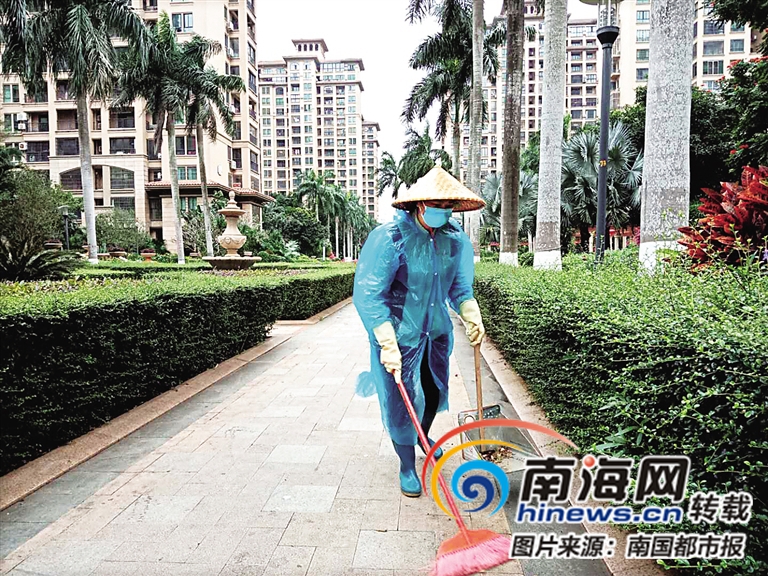 抗击疫情·动态|探访封闭管理的海口江畔人家小区：40人负责送物资居民从慌乱到理解