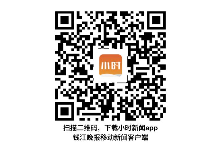 居家也要秀,伊布俯卧撑式颠球PK博格巴高难度三连颠,谁更牛?