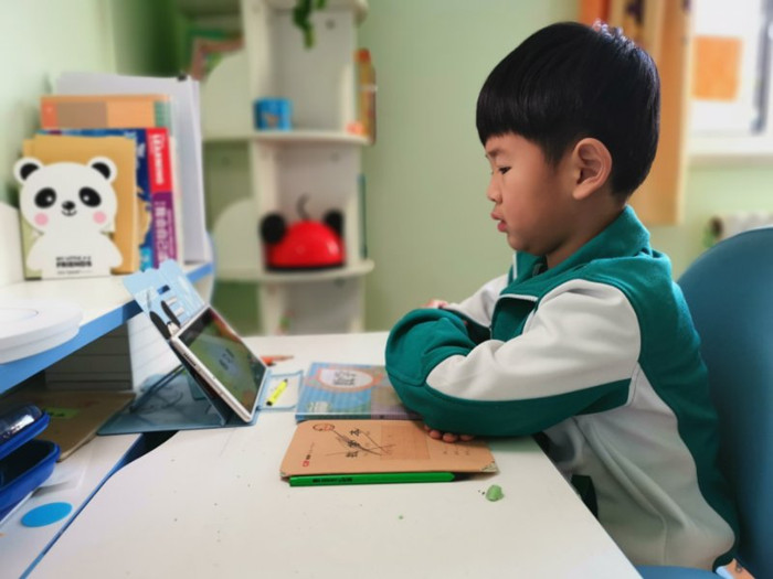 线上教学平稳有学生学习,线上教学要学新知识