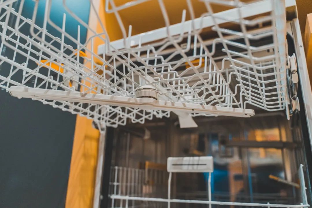 日常生活中的时尚博主,一个居家上班的博主