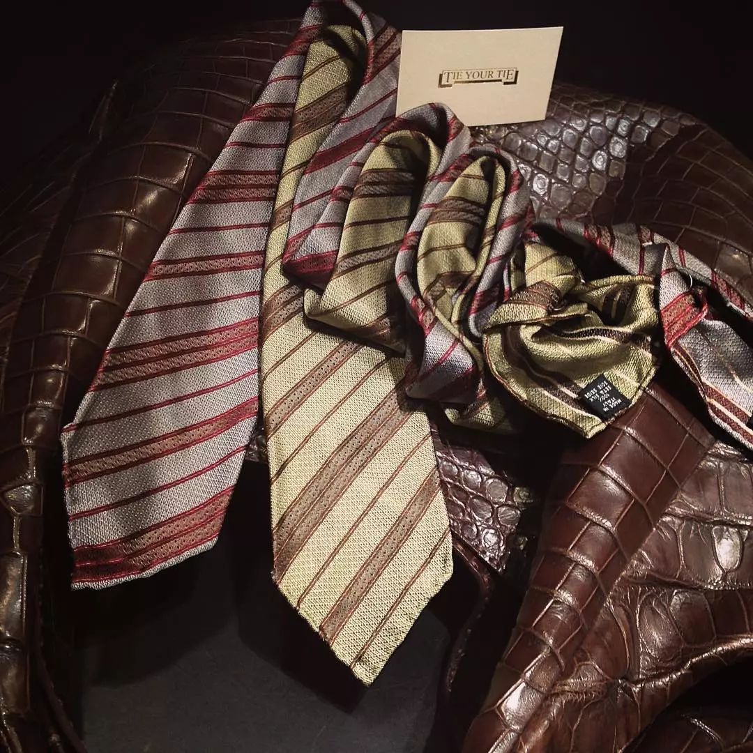 男人去办公室上班时应该把「佩剑」藏在哪儿？｜基本款