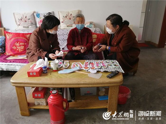 别样三八节战疫一线绽芳华,别样三八展芳华同心战疫显担当