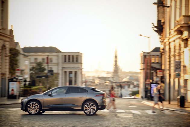 捷豹新能源i-pace拖车模式,捷豹ipace智能电动汽车