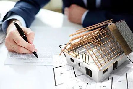 建筑学和土木工程哪个专业好,挑大学选什么专业好