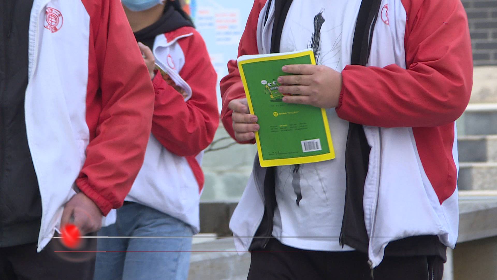 丽江高三补习电话,丽江热线直播全屏