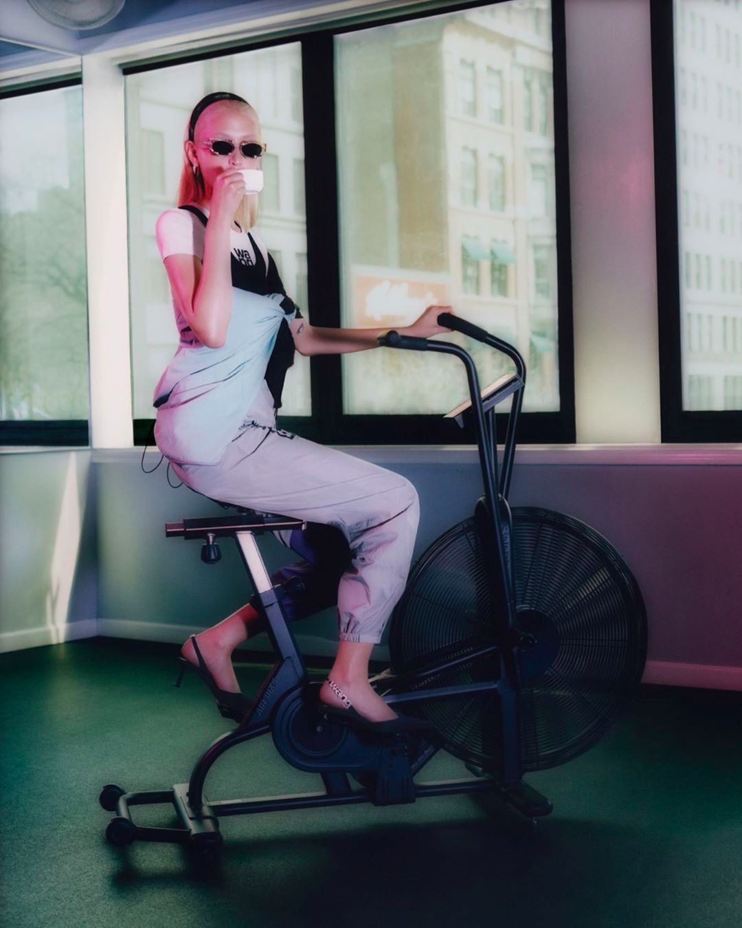 运动风又酷又飒的穿搭,10套舒适又时髦的运动穿搭