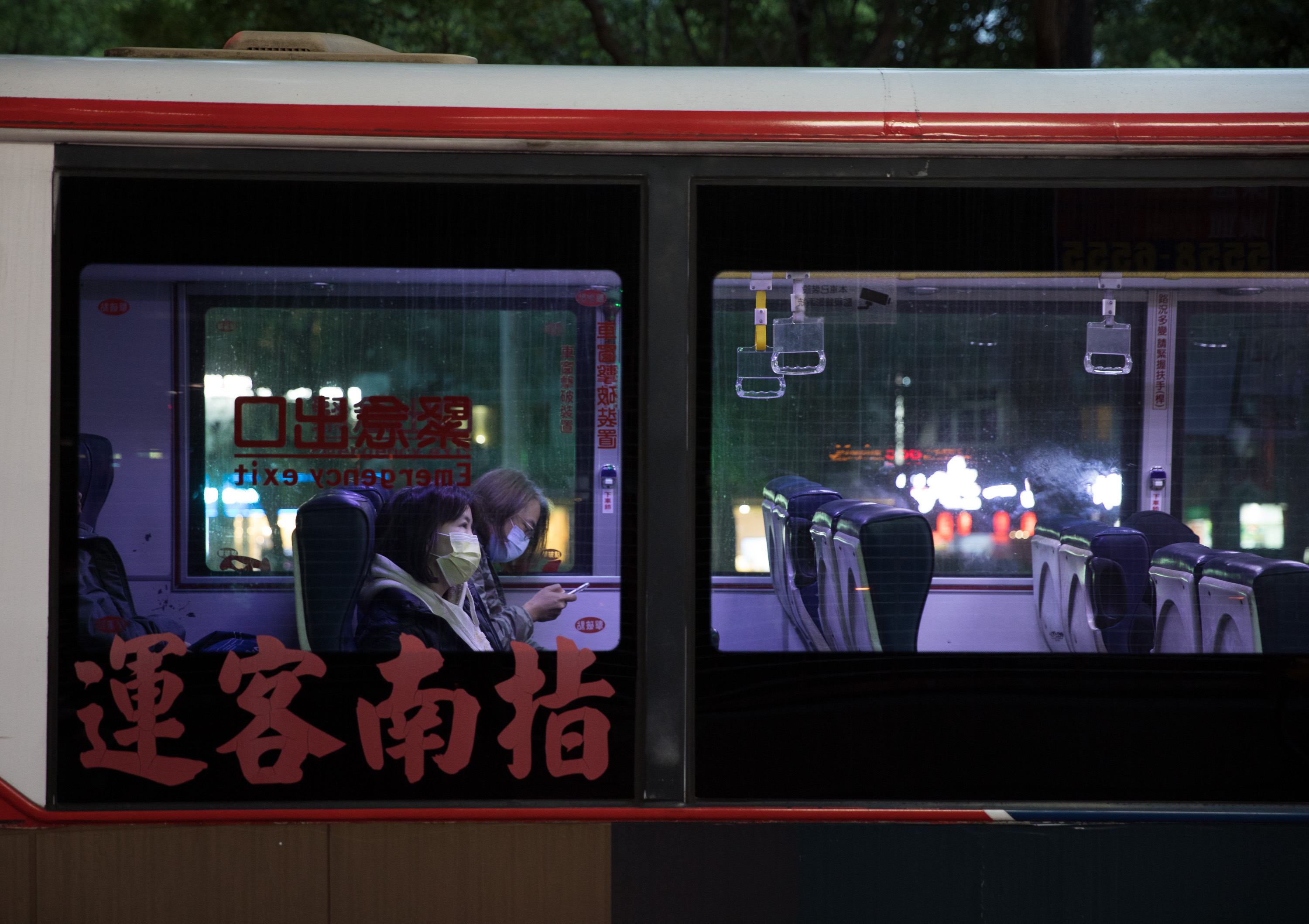 台湾当局对疫情的态度,台湾疫情持续恶化