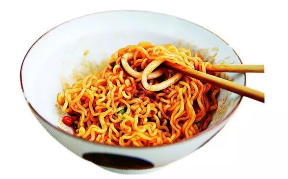 吃泡面的人怎么样了,吃方便面的那个网红现在怎么样了