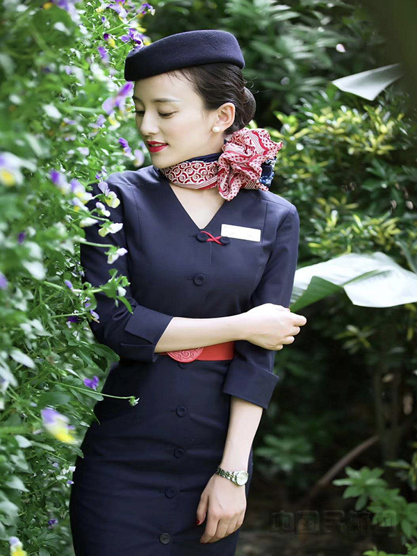 东航90后空姐,东航空姐藏族