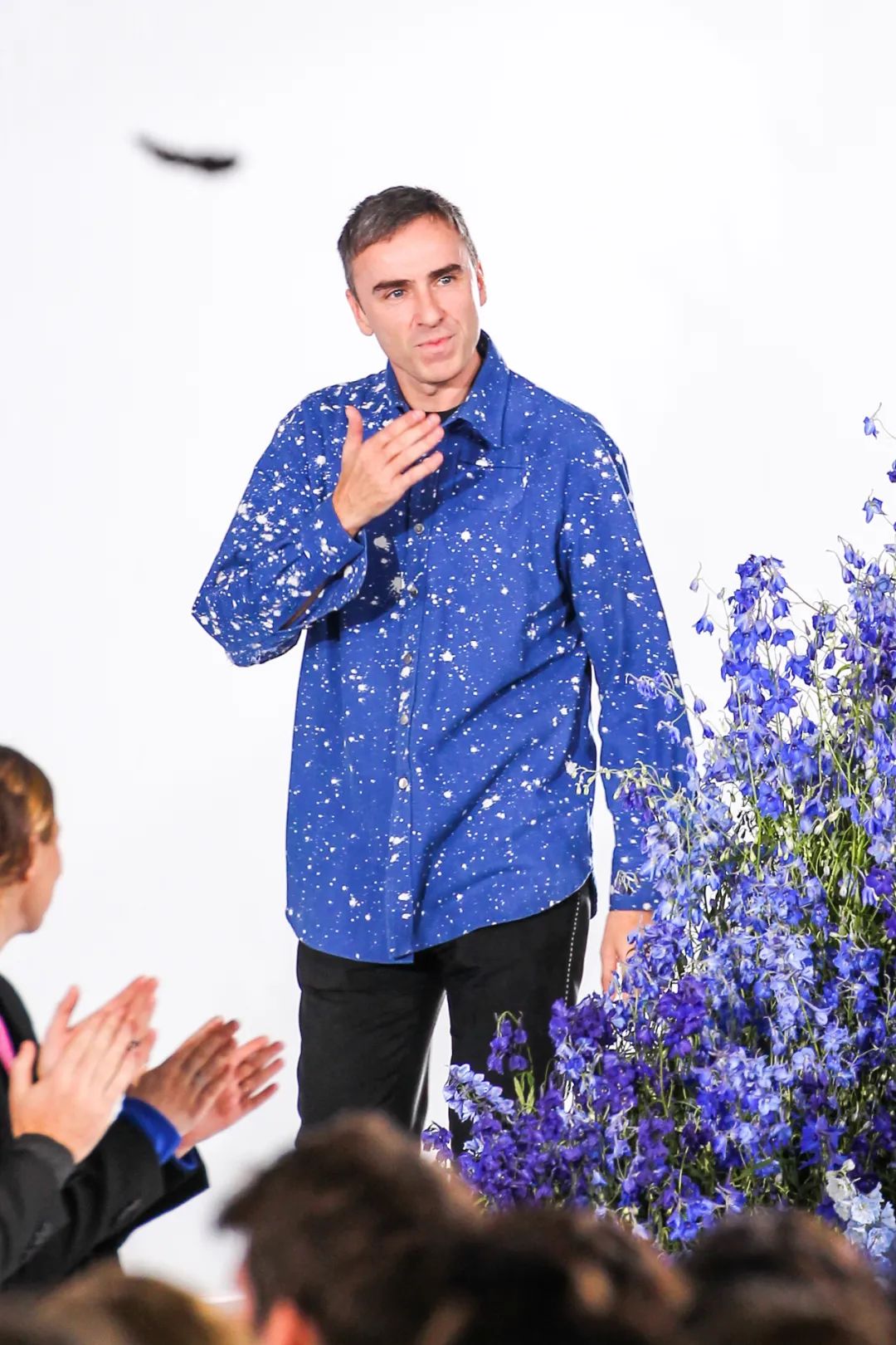 rafsimons目前的职务,rafsimons现在转到哪里了