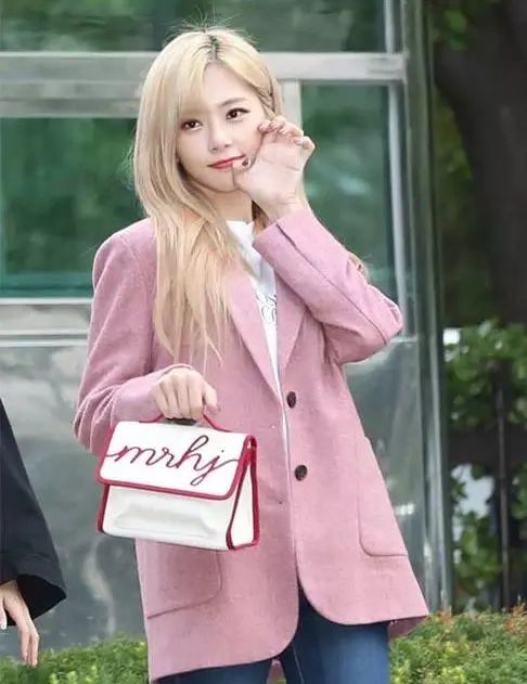 比较实惠的设计师品牌包包,设计师品牌的包包推荐