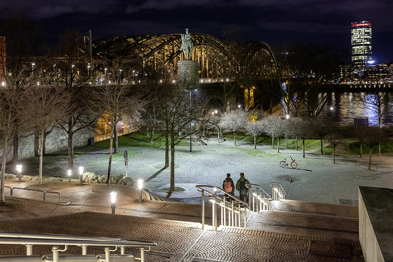 釜山行2:半岛预告片首发,釜山行2半岛新鲜预告