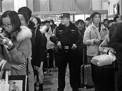 致敬在抗疫一线牺牲的英雄们寄语,致敬抗疫一线的每一位战士