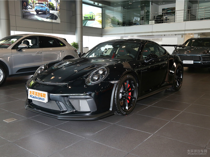 从高端品牌到汽车潮牌,从潮鞋到炒鞋