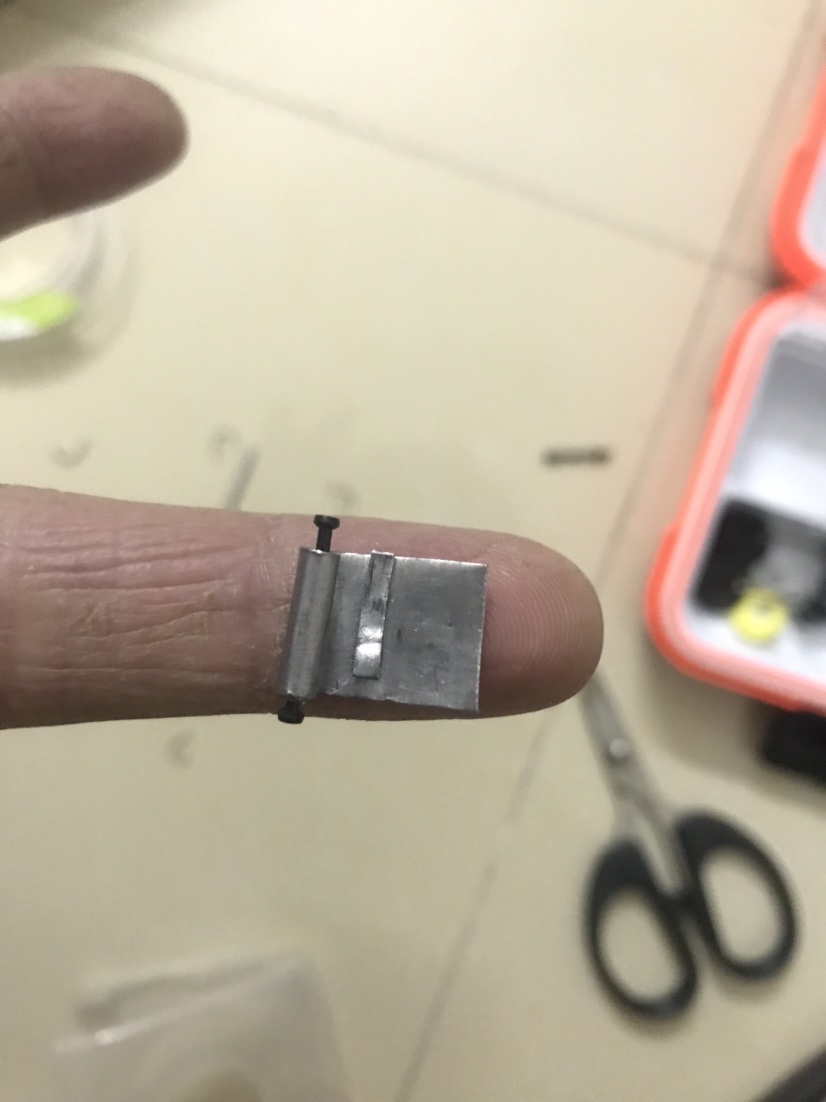 痴迷钓鱼人,钓鱼爱好者喜欢的工具