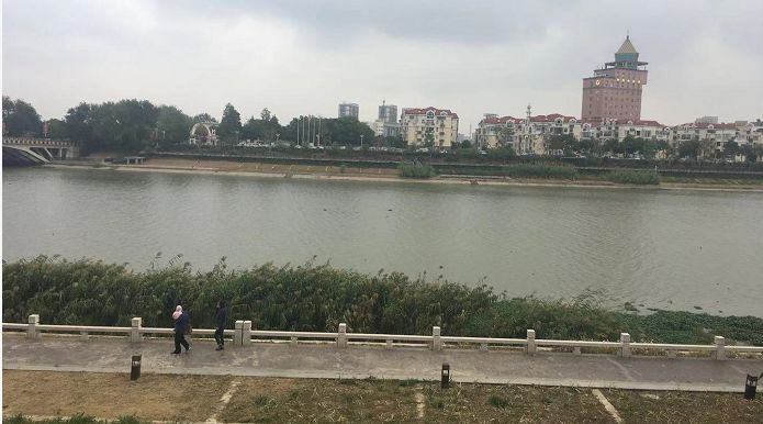 地段很好质量不好的房子,地段好配套全还是现房