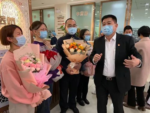 民营医院抗击疫情志愿者,民营医护抗疫情